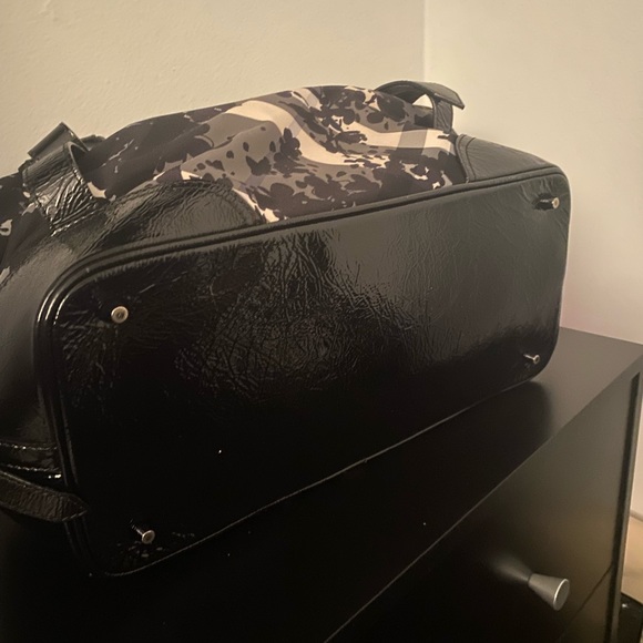 Burberry Black Floral Beat Check Satchel - Picture 4 of 8